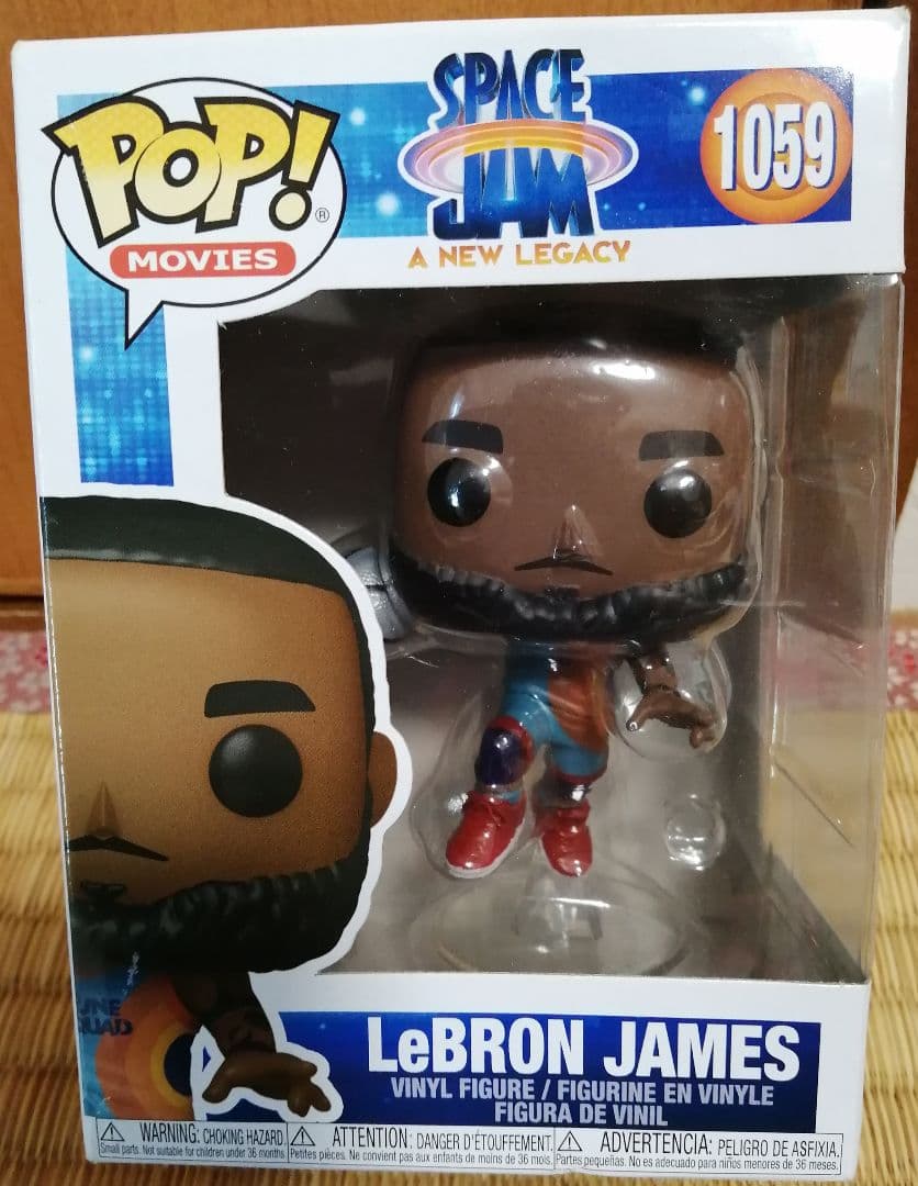 LeBron James フィギュア& Anthony Davis カードセット