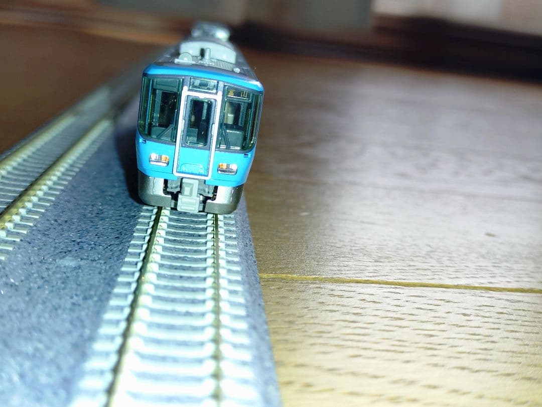 KATO　IRいしかわ鉄道521系（黄土系）（古代紫系）4両セット