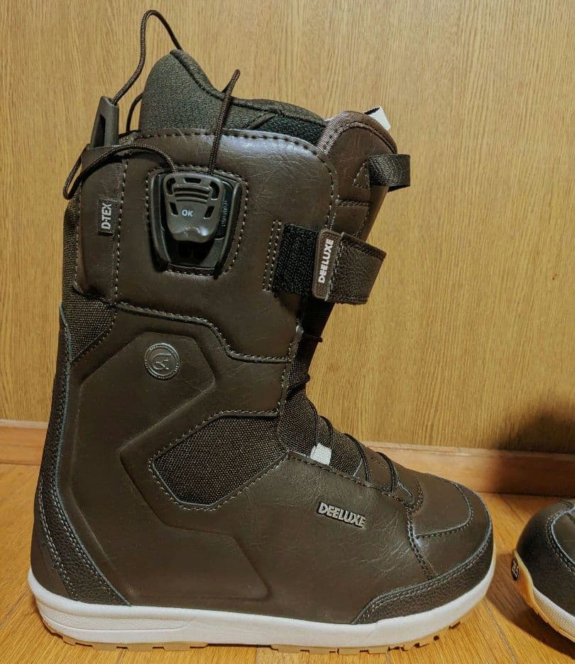 未使用品 DEELUXE スノーボードブーツ 26.5cm 茶 スノボ ブーツ