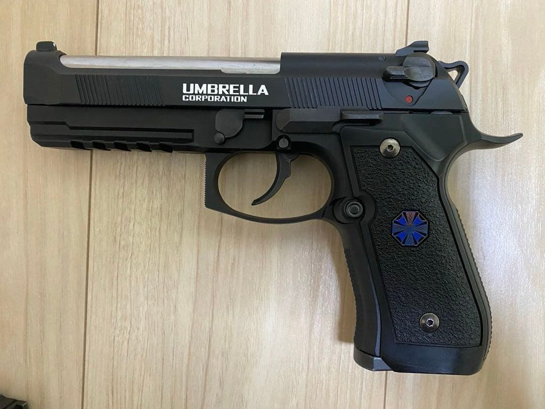 ますけ アルバート.W.モデル 01P 予備マガジン＋ガス缶セット