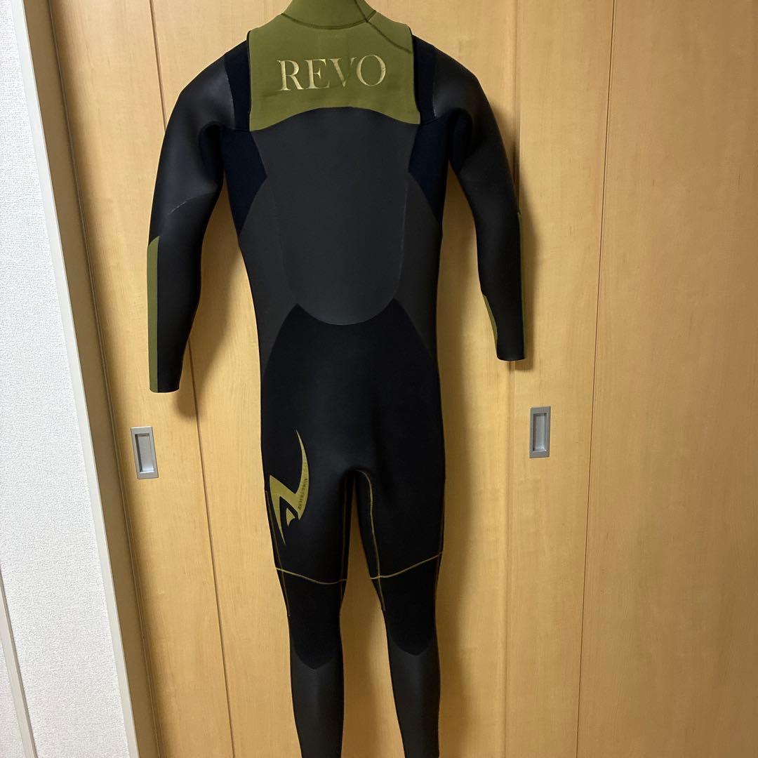 REVO セミドライスーツ ブラック/オリーブ　5/3
