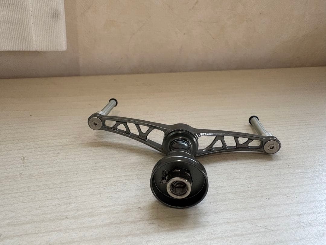 ★☆メガテック リブレ ウィング80 ハンドルプレート　超美品