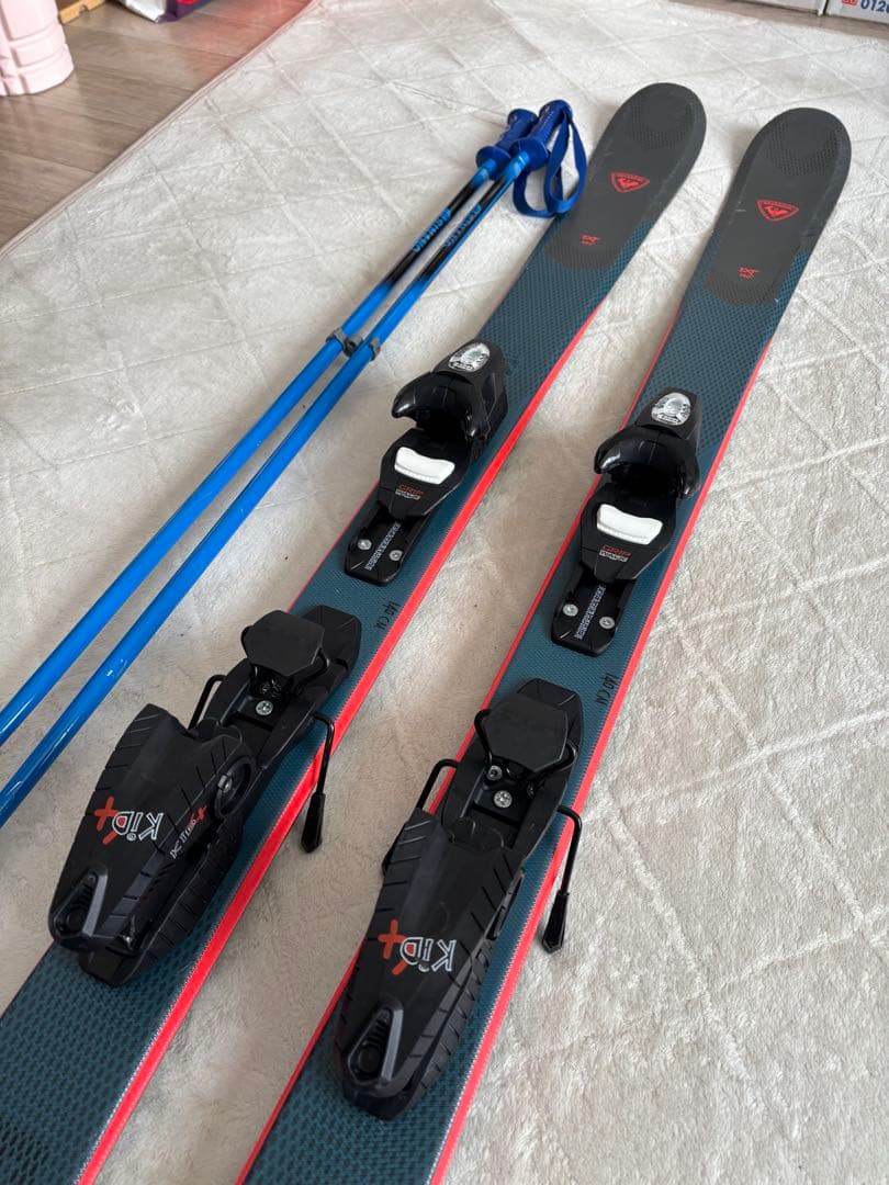 スキー板140cmとストック