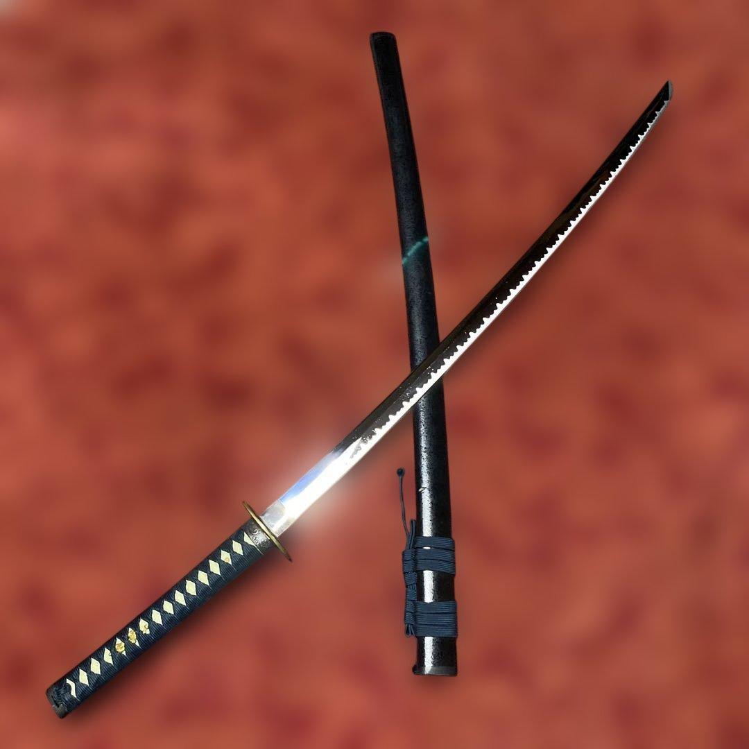 模造大刀 濃紺柄 龍彫透し丸鍔 黒梨地鞘