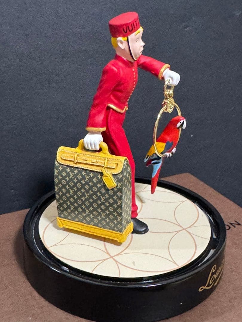 Louis Vuitton ベルボーイ フィギュア