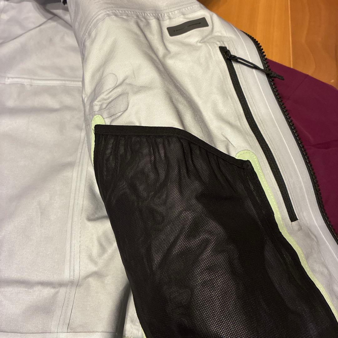 新品ノースフェイス スキー スノーボードジャケット ゴアテックス