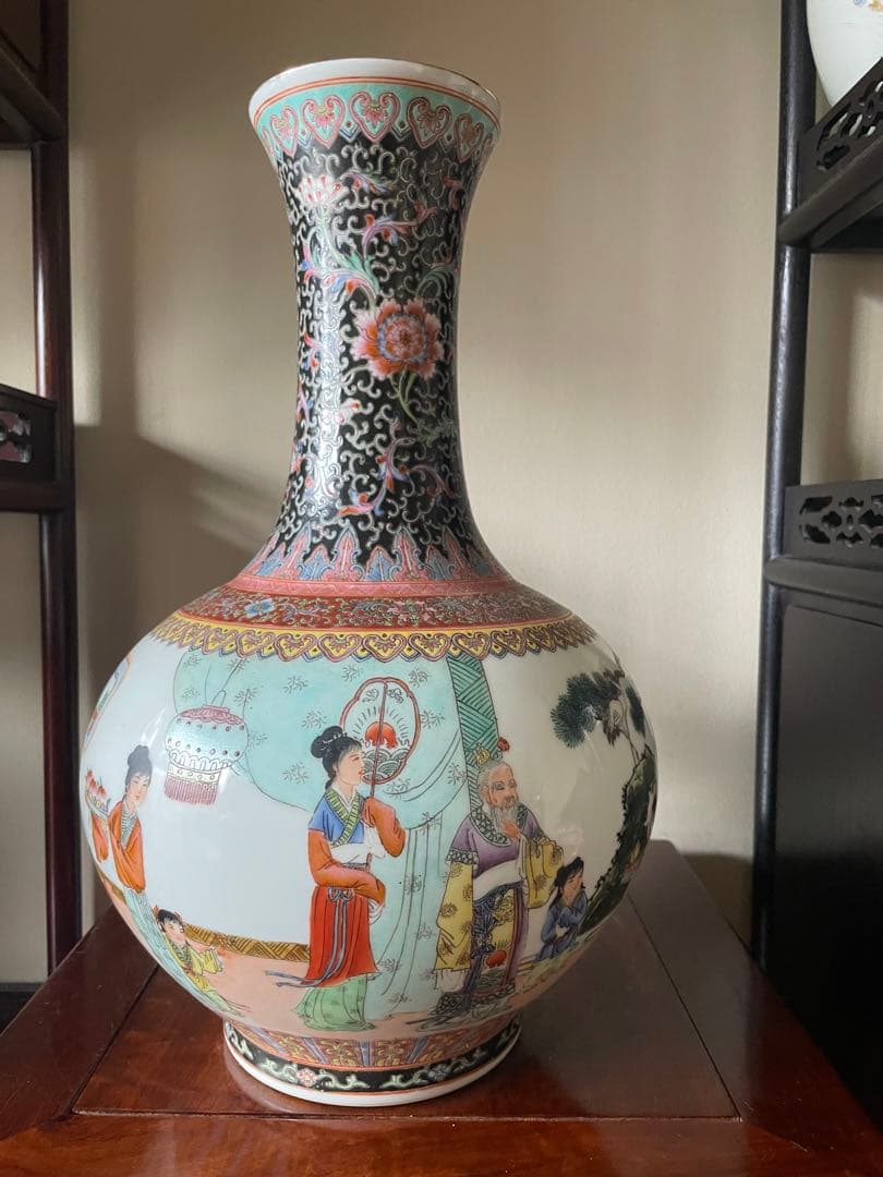 中国清代乾隆年制人物天球花瓶 古董品 年代物