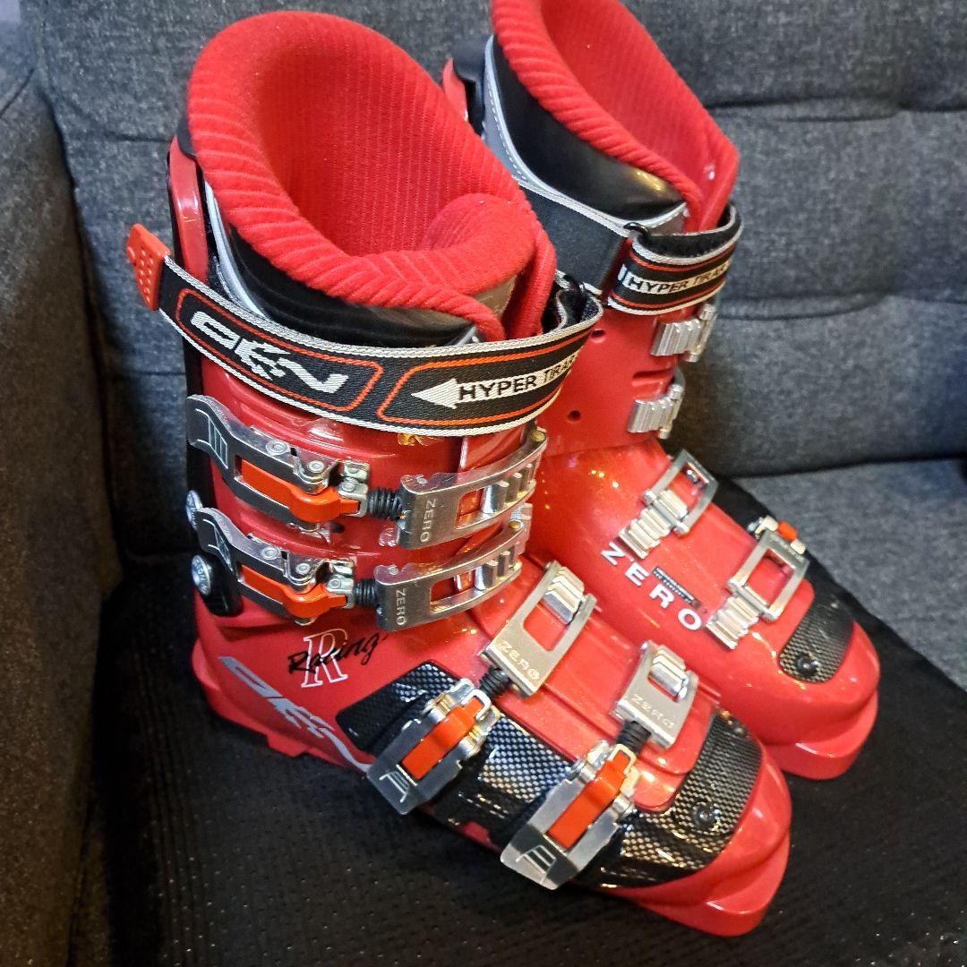 新品未使用 GEN ZERO Racing スキーブーツ 男性用