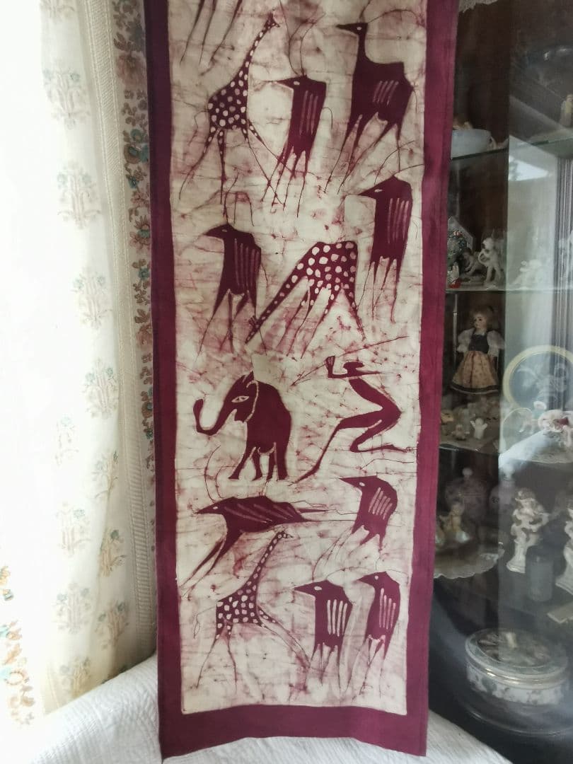 フランスアンティーク店購入バティック 洞窟装飾壁画 古代動物 蝋纈染タペストリー