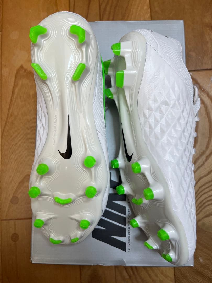 新品　廃盤品　ナイキ　ティエンポ　レジェンド 8エリート FG 25.5cm