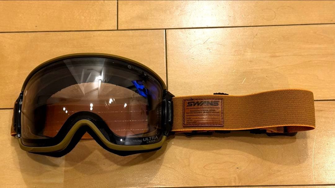 SWANS RIDGE LINE/Dice BANK ウルトラ調光　マスタード