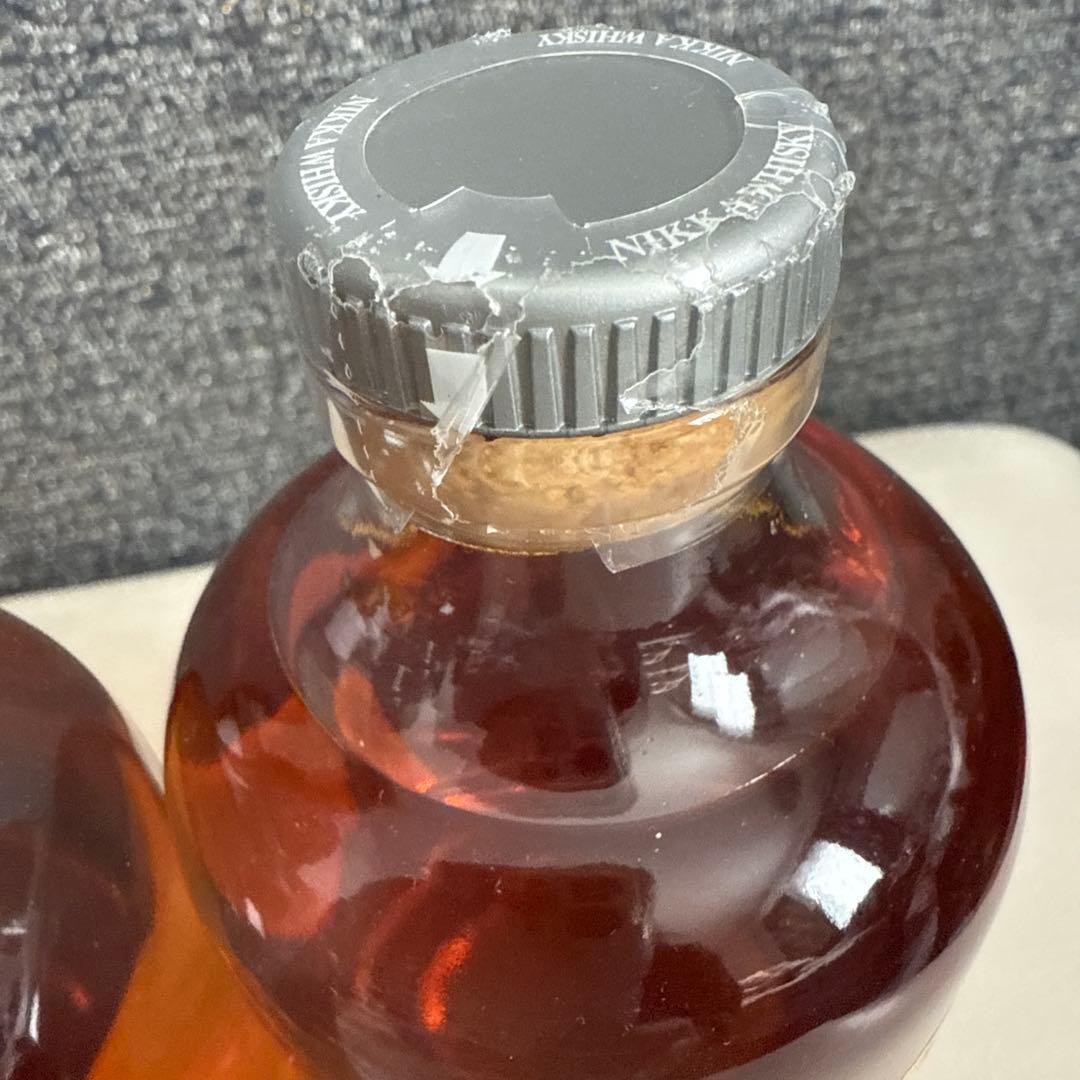 NIKKA ピュアモルトレッド&ブラック サービスにシングルモルト宮城峡小瓶付き