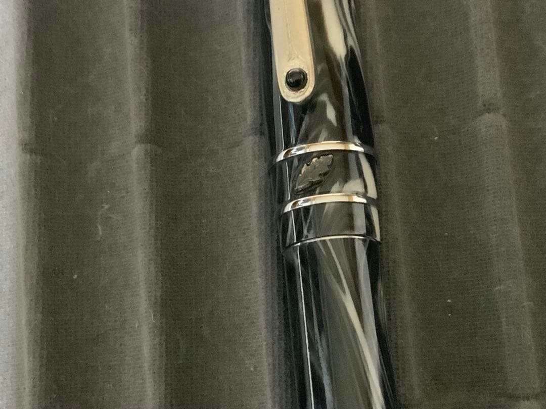 Stipula スティピュラ万年筆　Model T グラファイト　チタンニブ