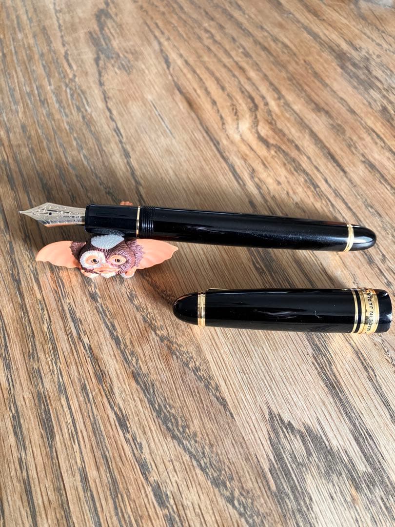 【美品】パイロット カスタム 743 万年筆 ブラック 15 M 中字 箱あり