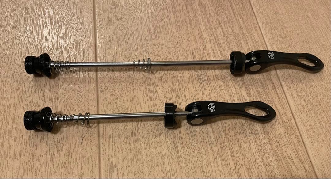 EIOSIX 20インチ(406) 軽量ホイール ブラック シールドべリング