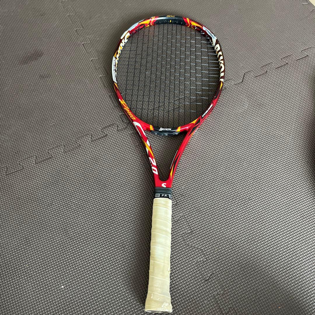 値下げ中　テニスラケット  スリクソン　赤