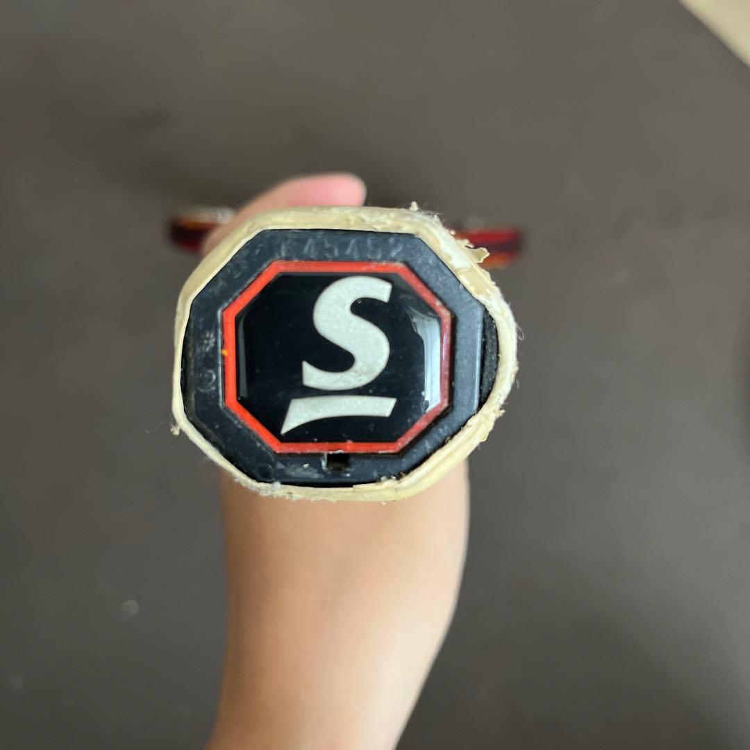 値下げ中　テニスラケット  スリクソン　赤