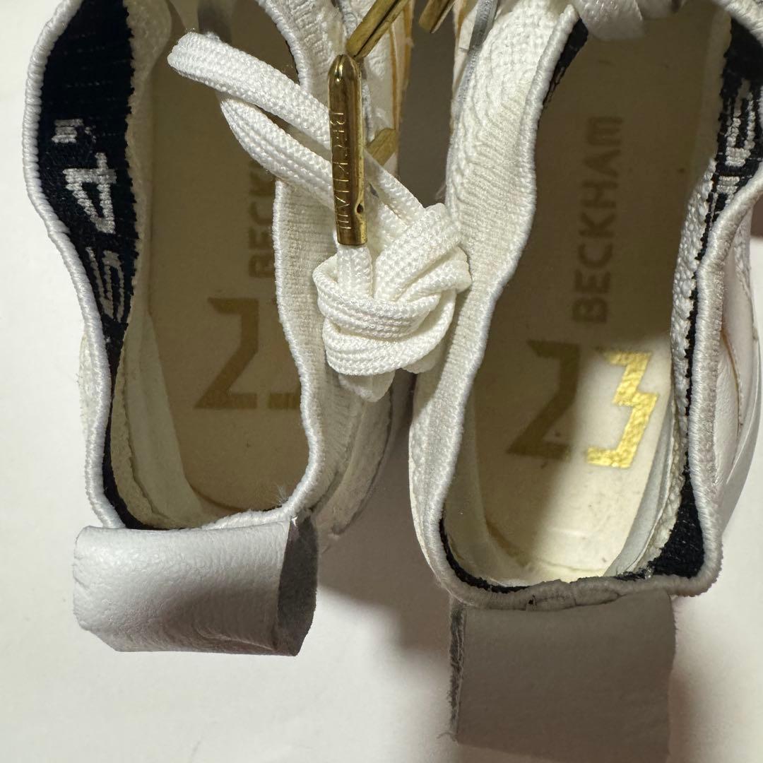 シューズ Predator Accelerator FG Remake