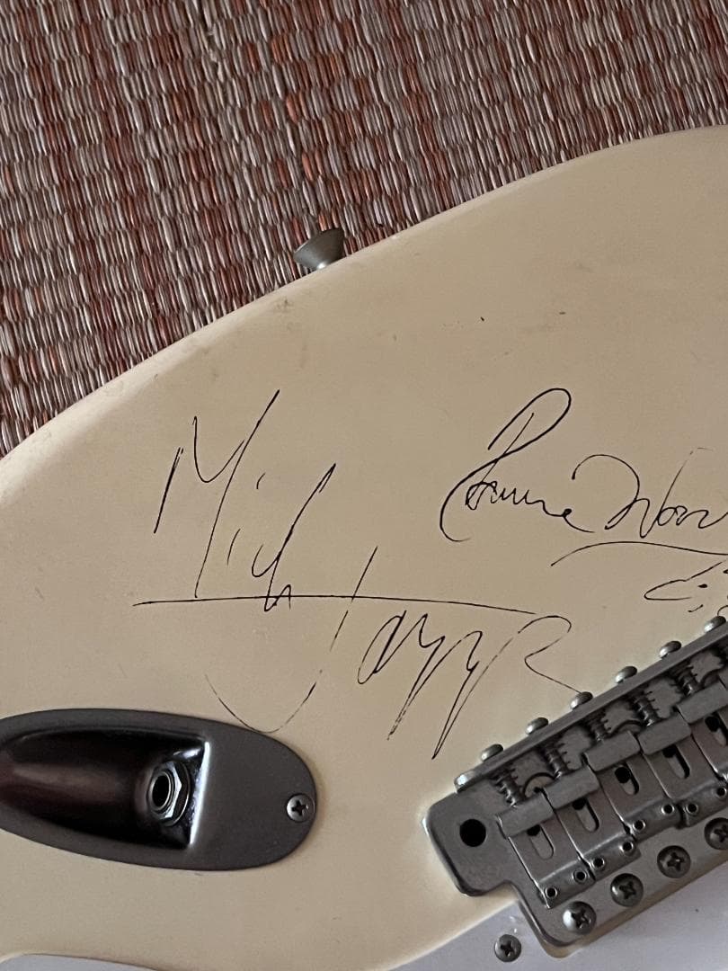 ローリングストーンズ来日記念レプリカギター ストラト RollingStones