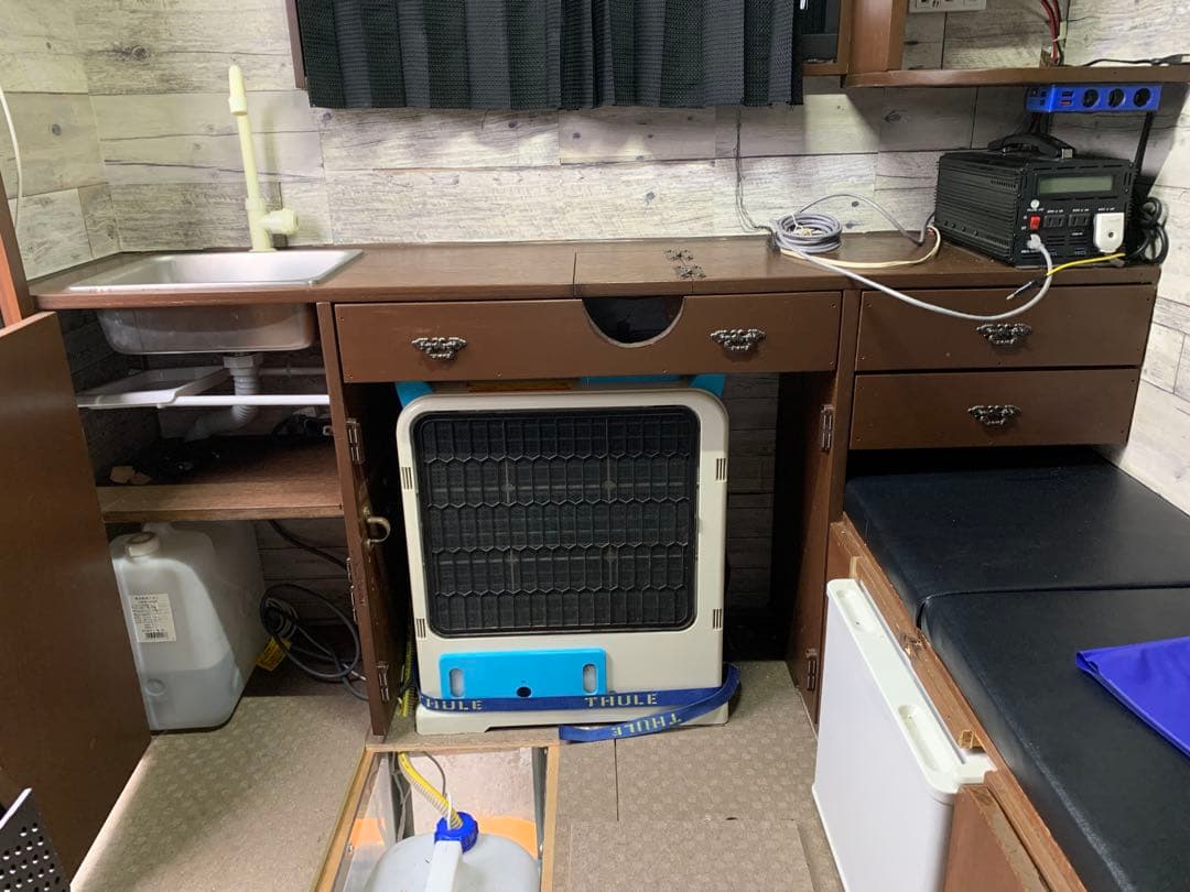 キャンピングシェル　事務所　秘密基地　子供の 勉強部屋などに