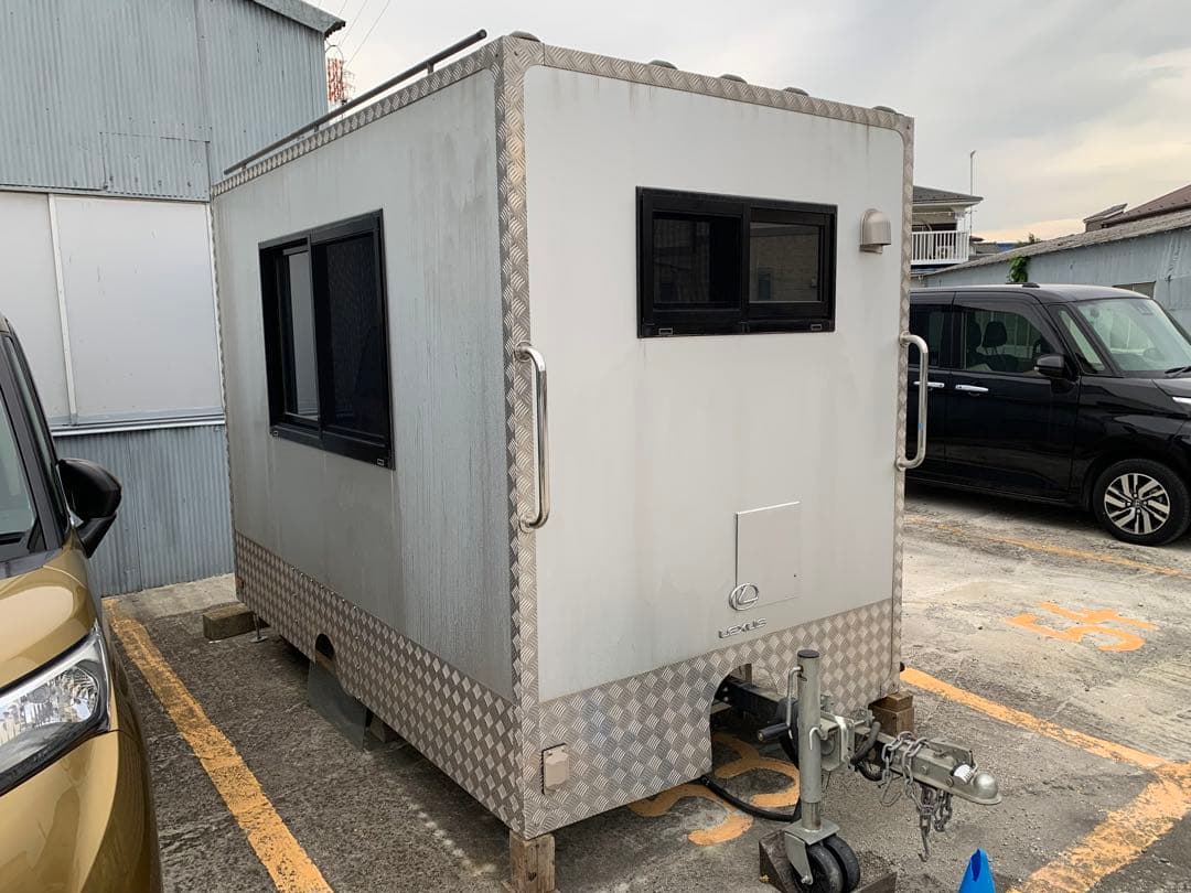 キャンピングシェル　事務所　秘密基地　子供の 勉強部屋などに