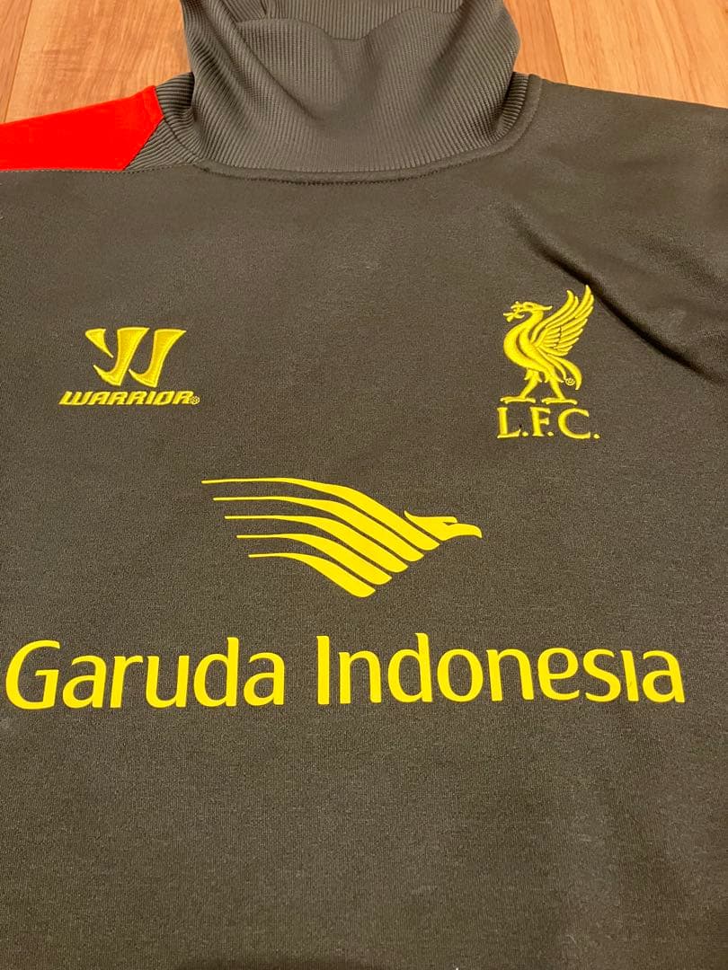 リバプールFC Warrior製 ガルーダロゴ トレーニングトップ