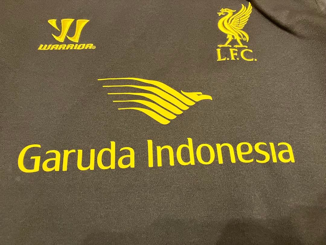 リバプールFC Warrior製 ガルーダロゴ トレーニングトップ