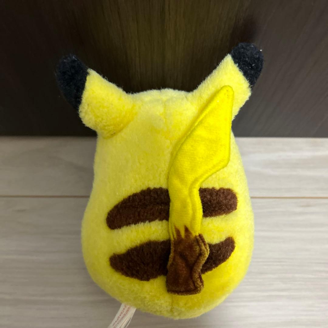 ピカチュウ ぬいぐるみ　tomy