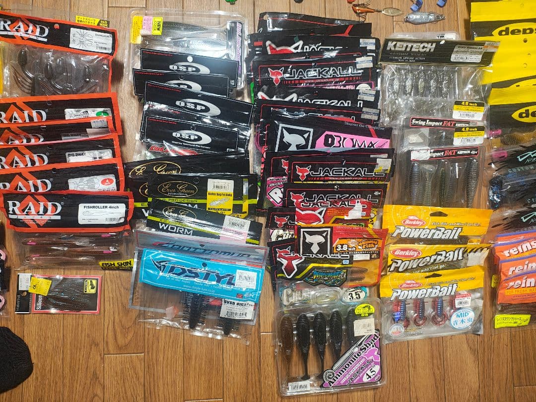 ●バス釣りルアー大量■プラグ＆ワーム■まとめ売り■引退セット■大量！■初心者