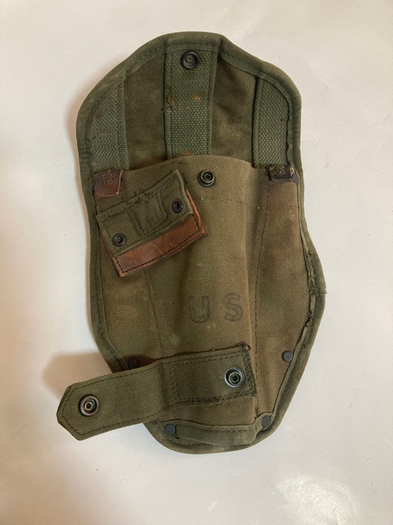 【米軍放出品】折りたたみ式シャベルと収納ケース