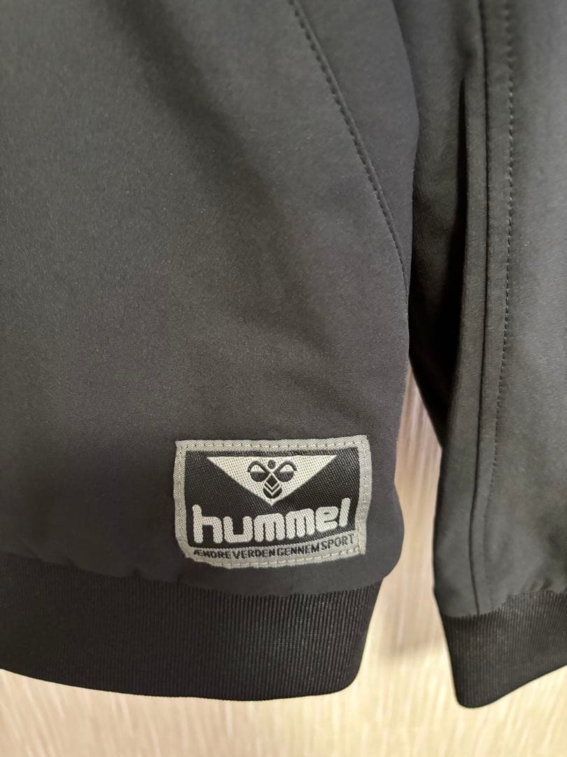 ガンバ大阪 HMPボンバージャケット（M）hummel