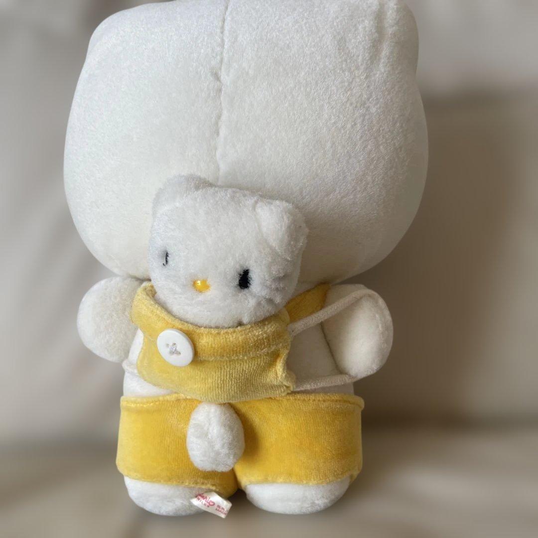 レア　 ハローキティ ぬいぐるみ イエローオーバーオール Babyおんぶキティ