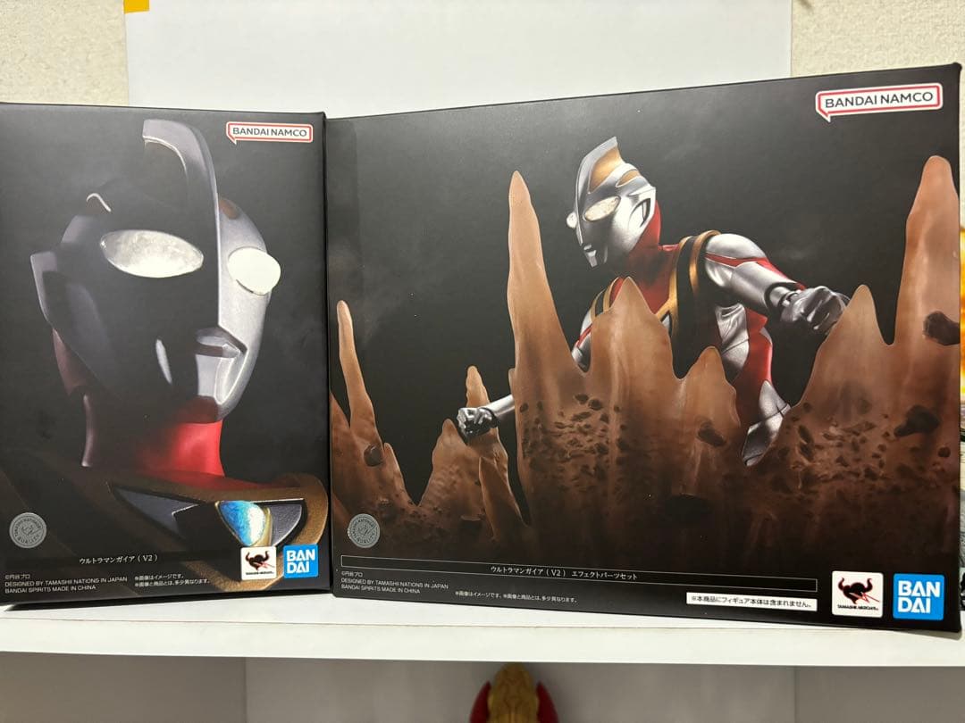 S.H.Figuarts 真骨彫製法 ウルトラマンガイア(V2)セット