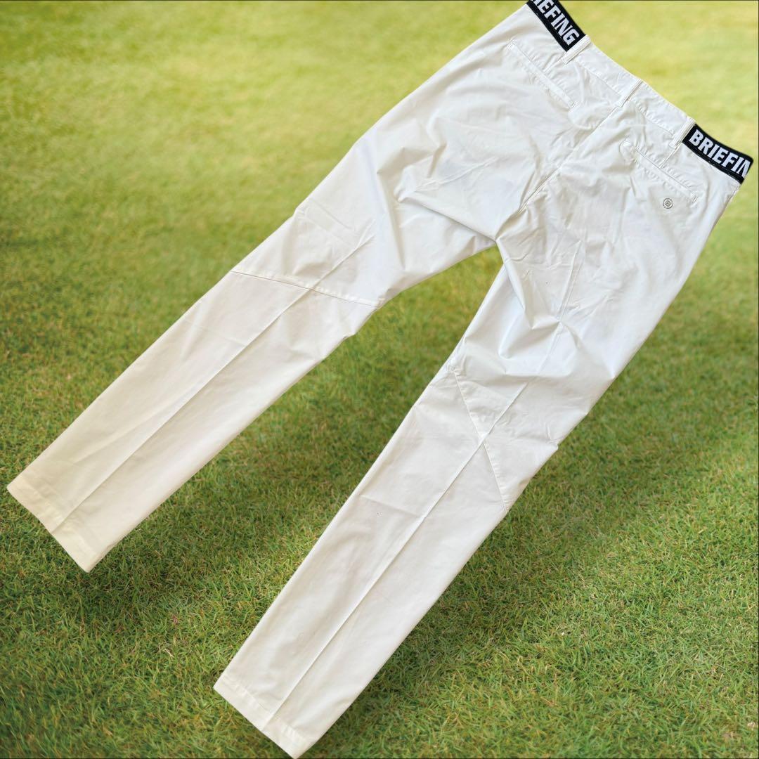 極美品　ブリーフィングゴルフ　パンツ　白　ロゴ入り　M〜L相当　ホワイト