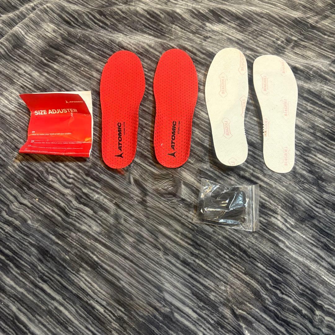 【極美品】ATOMIC REDSTER WORLD CUP 130 スキーブーツ