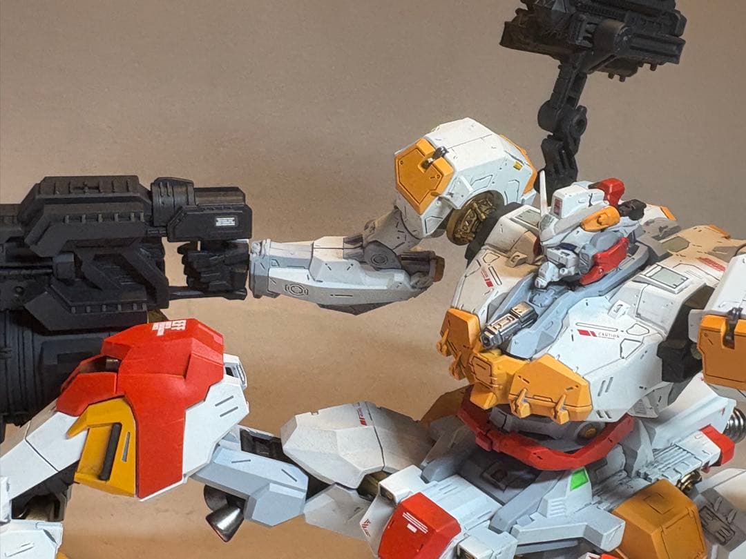 HG 赤いガンダム 完成品 ガンプラ