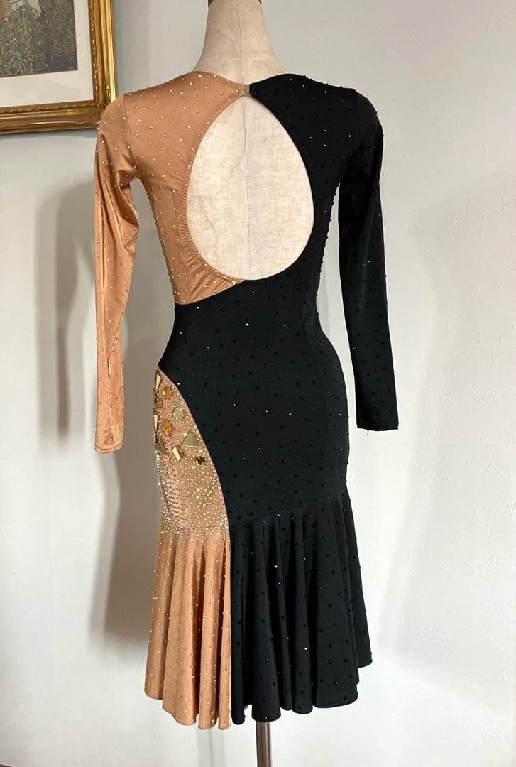 ❤︎ラテン【社交ダンス用ドレス】黒と金色
