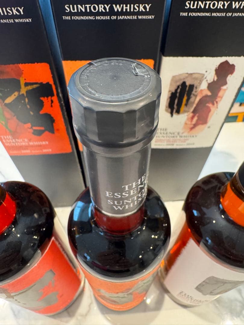 ザ・エッセンス・オブ・サントリー　ウイスキー　３本セット　猫ちゃん