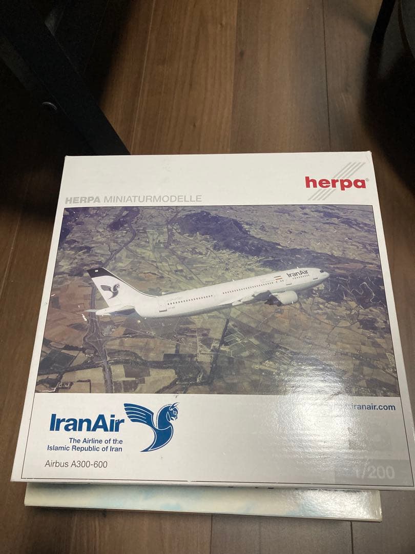 価格変更‼️1/200 IranAir A300 航空機モデル (ヘルパ製)