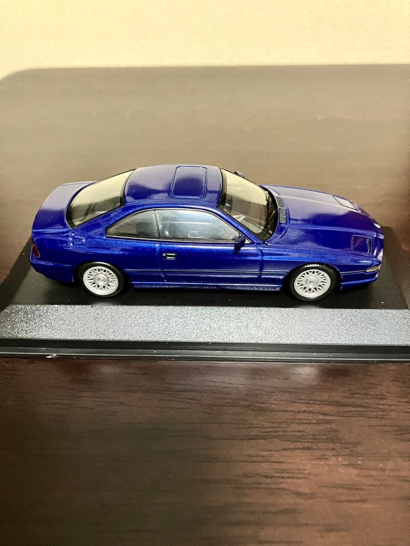 希少 ミニチャンプス 1/43  850i E31型 ブルーメタリック