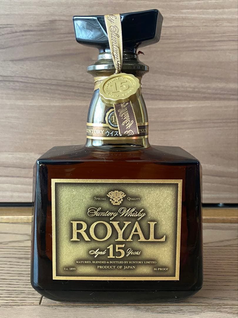 サントリーローヤル１５年　ゴールドラベル