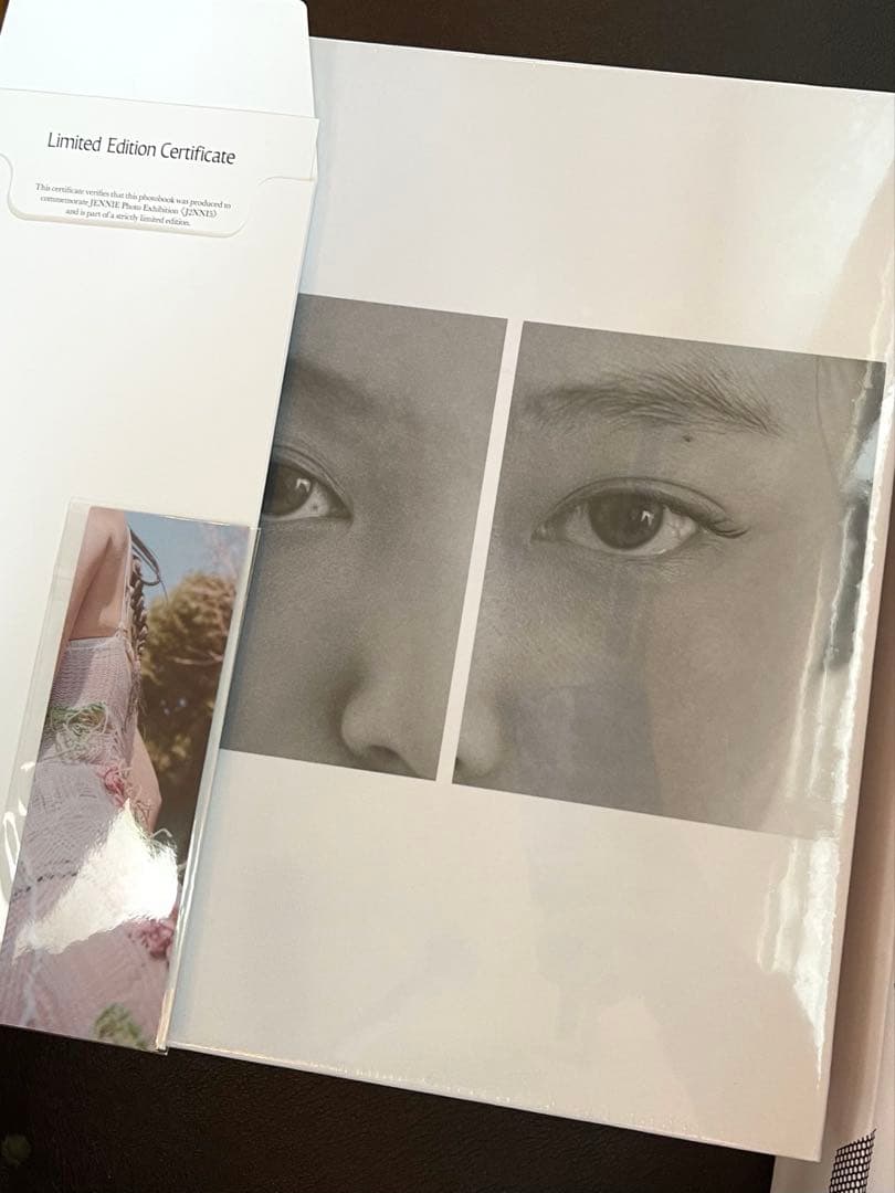 JENNIE J2NNI5 写真展 ジェニ 写真集フォトブック しおり付き