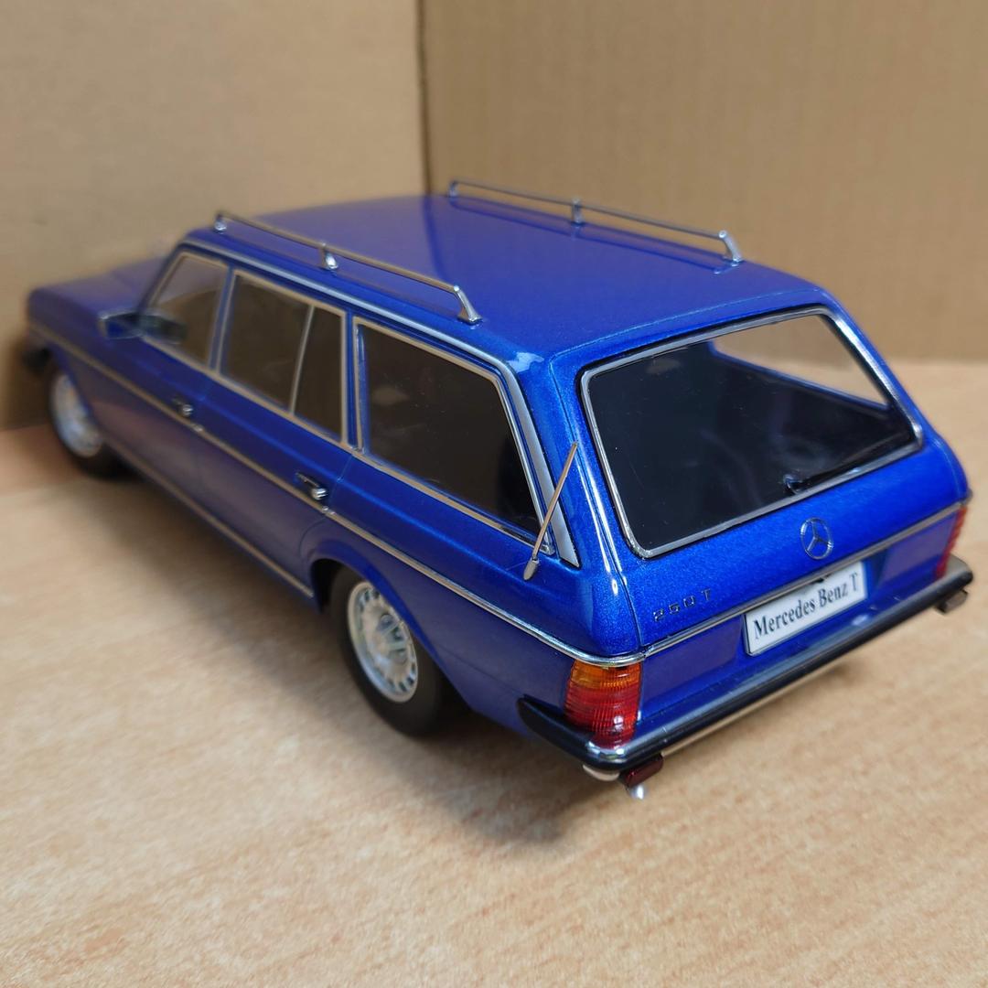 1/18 メルセデス S123 Tモデル 1978ダークブルー KKscale製