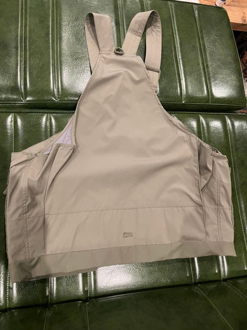 アブガルシア　フィッシングベスト ブラック カーキ　2点　廃盤モデル
