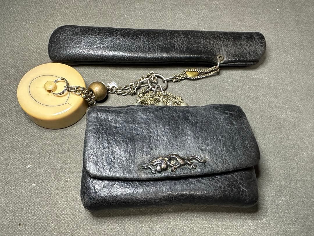 極上　根付　天然素　煙草入れ　煙管入れ材　アンティーク　和彫　置物　骨董　古美術