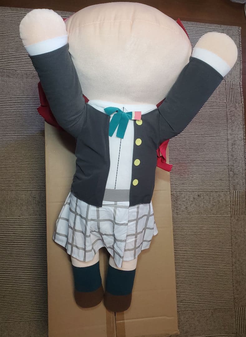 テラジャンボ　虹ヶ咲　エマ・ヴェルデ 　ラブライブ　寝そべりぬいぐるみ