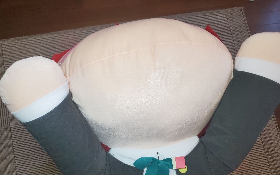 テラジャンボ　虹ヶ咲　エマ・ヴェルデ 　ラブライブ　寝そべりぬいぐるみ