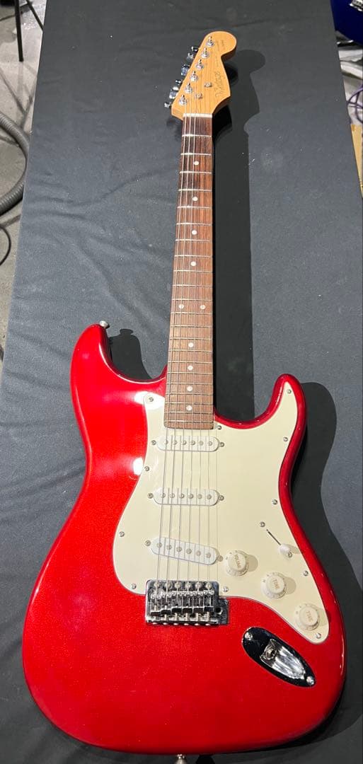 Vintage エレキギター　ストラトタイプ