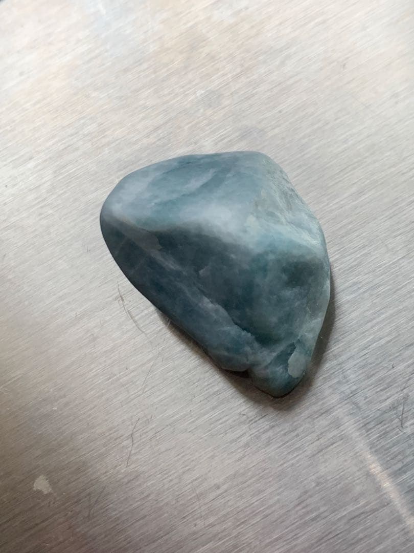 宝石質　糸魚川入りコン沢青翡翠　海石　原石　青ひすい　水石　根付　国産鉱物標本