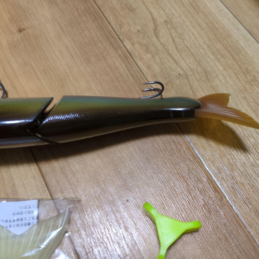 ジョインテッドクロー 尺ワン 303　スローフローティング　龍神鮎だと思われます